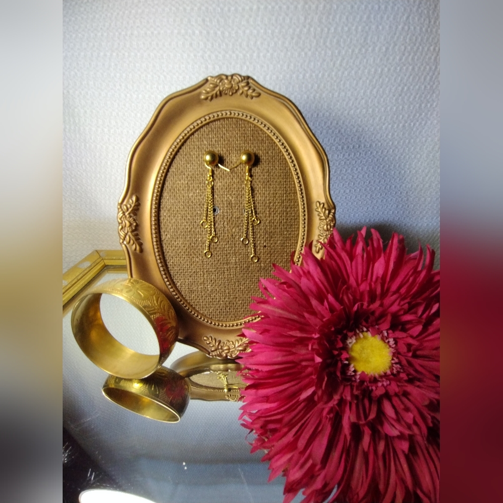 Brand new Boutique pierced earrings